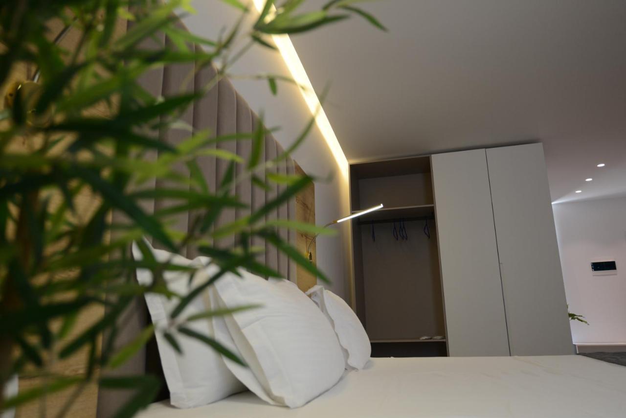 Ebbi Hotel Dhërmi 외부 사진