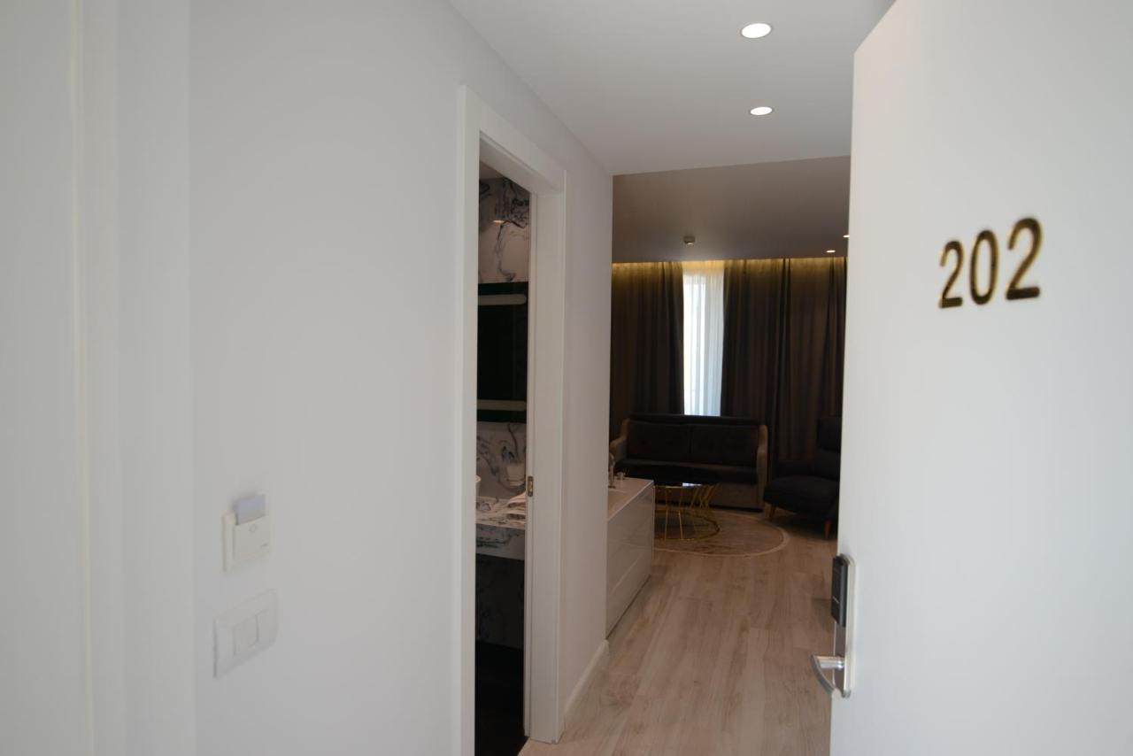 Ebbi Hotel Dhërmi 외부 사진